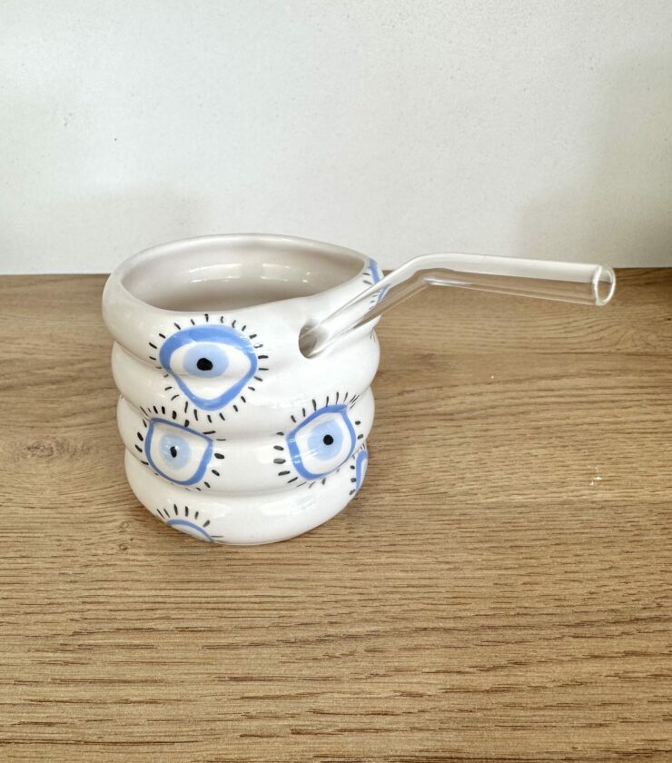 Mug avec paille artisanal en céramique – Œil Nazar