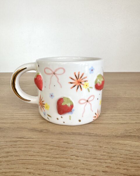 Mug artisanal en céramique - Fraises