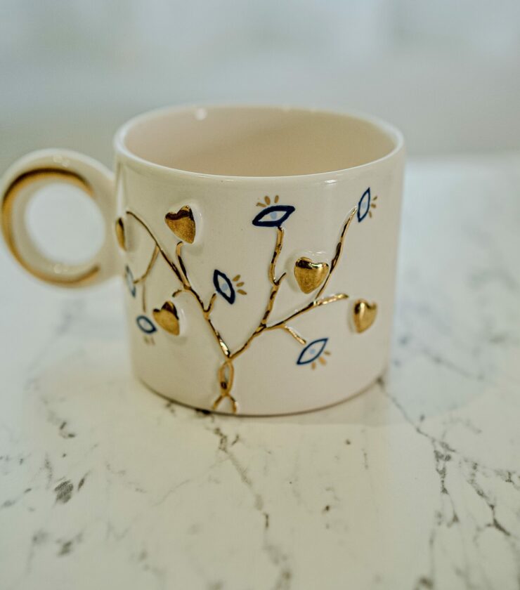 Mug artisanal en céramique – Arbre de vie