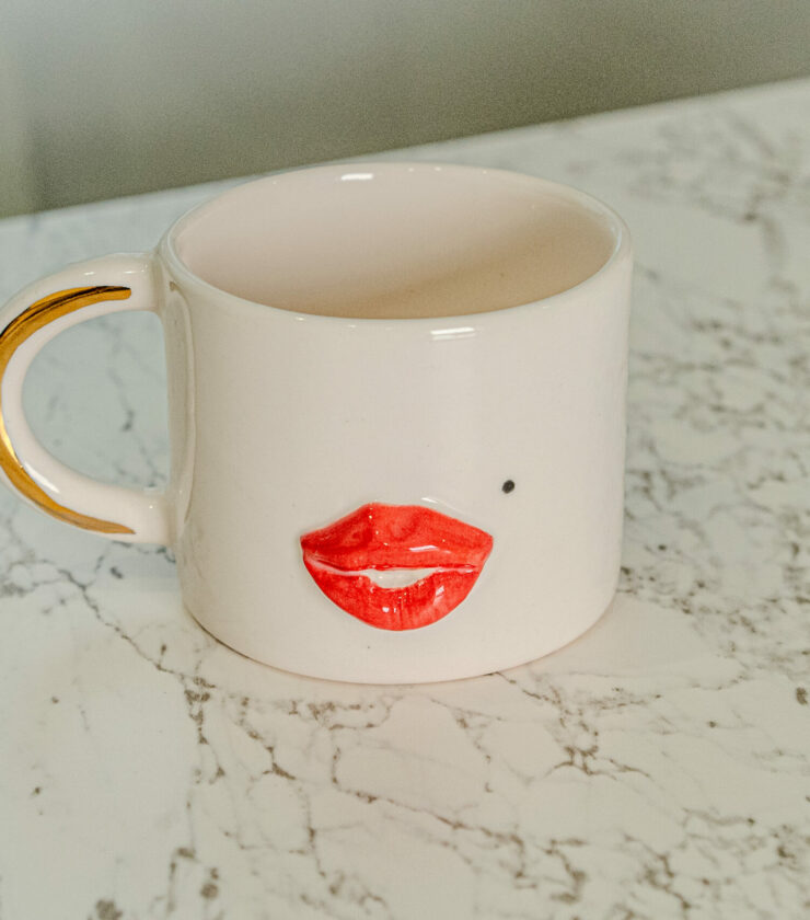 Mug artisanal en céramique – Marilyn